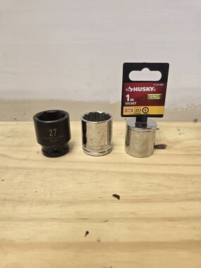 Pittsburgh And Husky Sockets